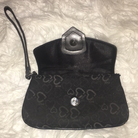 🖤BLACK XOXO CLUCTH/WRISTLET🖤 - Picture 6 of 8